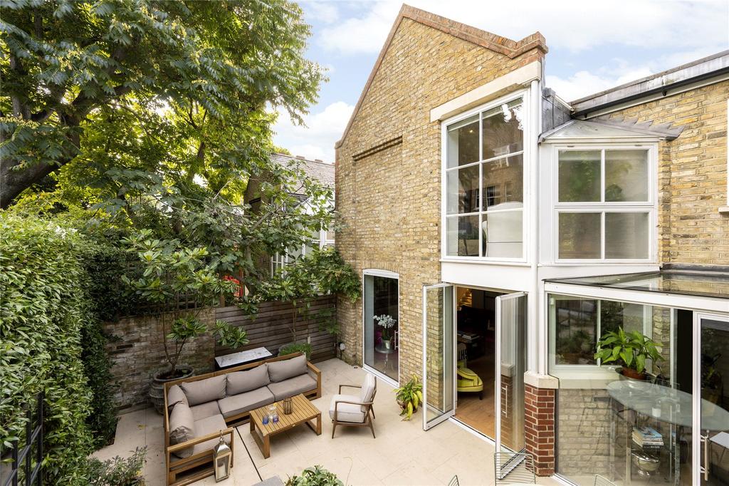Garden/Rear