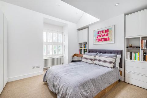 52 Campbell Road, Twickenham, TW2 5BY