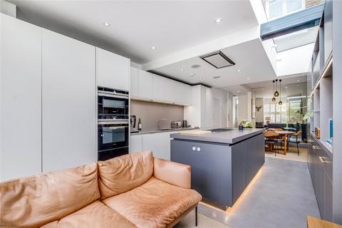 52 Campbell Road, Twickenham, TW2 5BY
