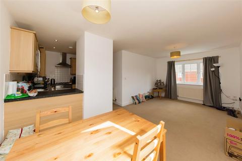 2 bedroom apartment for sale - Bateman Close, Crewe, Cheshire, CW1