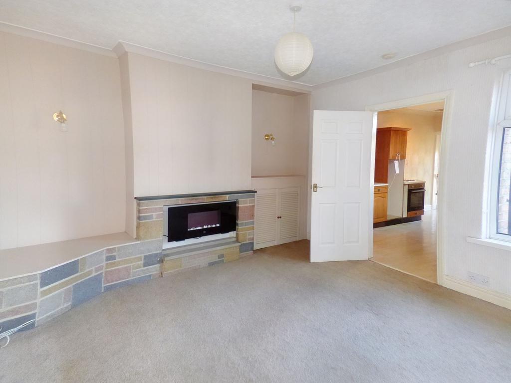 Tynemouth Road, Wallsend, Tyne and Wear, NE28 0LQ 2 bed flat £65,000