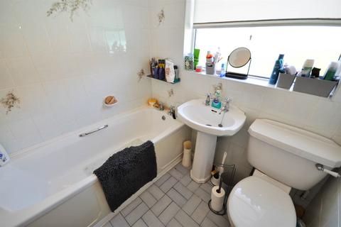 24 Whiterocks Grove, Sunderland, SR6 7LL