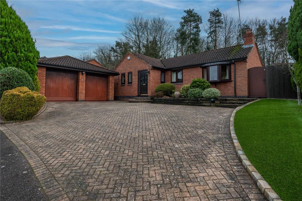 Tanwood Close, Callow Hill, Redditch... 3 bed bungalow £450,000