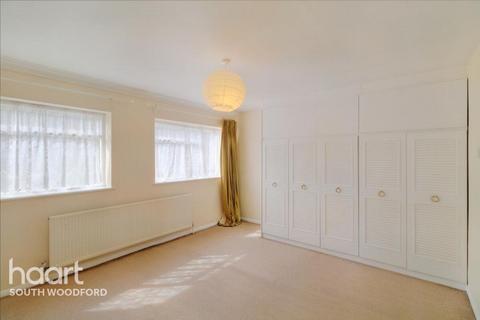 Wigram Road, London