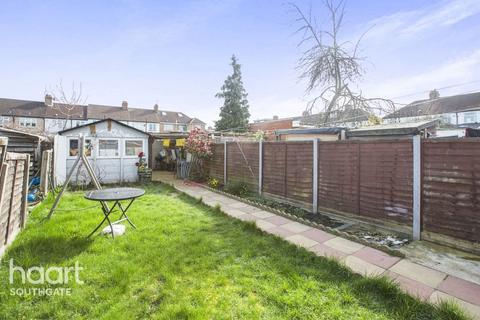3 bedroom terraced house for sale - Briar Close, London