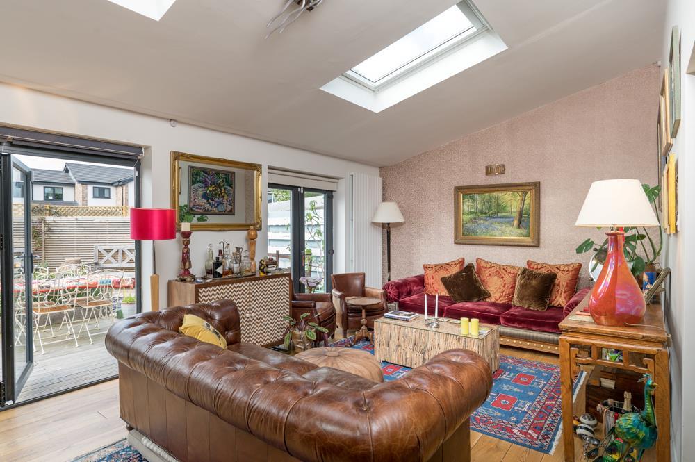 Main Road, Easter Compton, Bristol, BS35 3 bed detached house £685,000