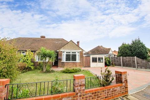 2 bedroom bungalow for sale, Aylesbury Road, Bedford