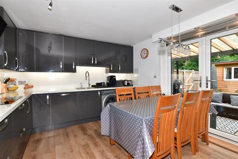 161 Namur Place, Burgoyne Heights, Dover, CT15 5LX