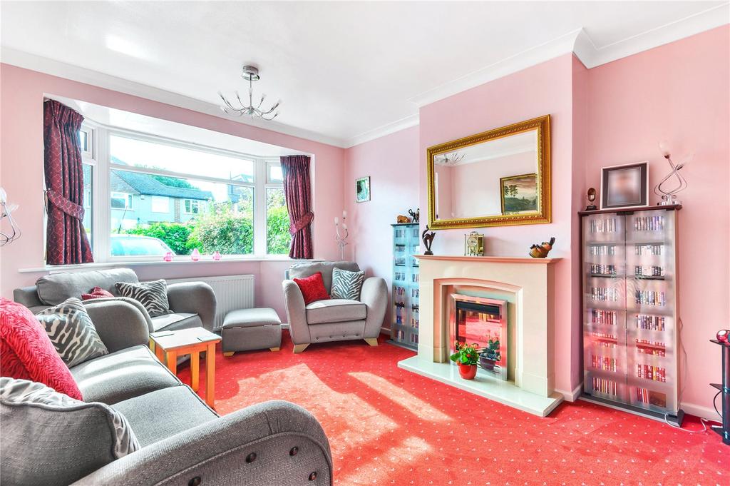 York Gardens, WaltonOnThames, KT12 5 bed semidetached house £850,000