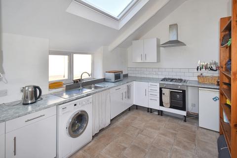 2 bedroom end of terrace house for sale, Long Street, Williton, Taunton, TA4