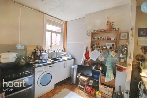83 Ashburnham Road, Luton, LU1 1JN