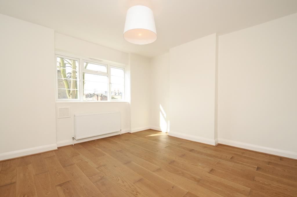Clive Road West Dulwich SE21 2 bed apartment £1,500 pcm (£346 pw)