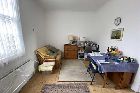 3 bedroom maisonette for sale - Milton Place, Gravesend