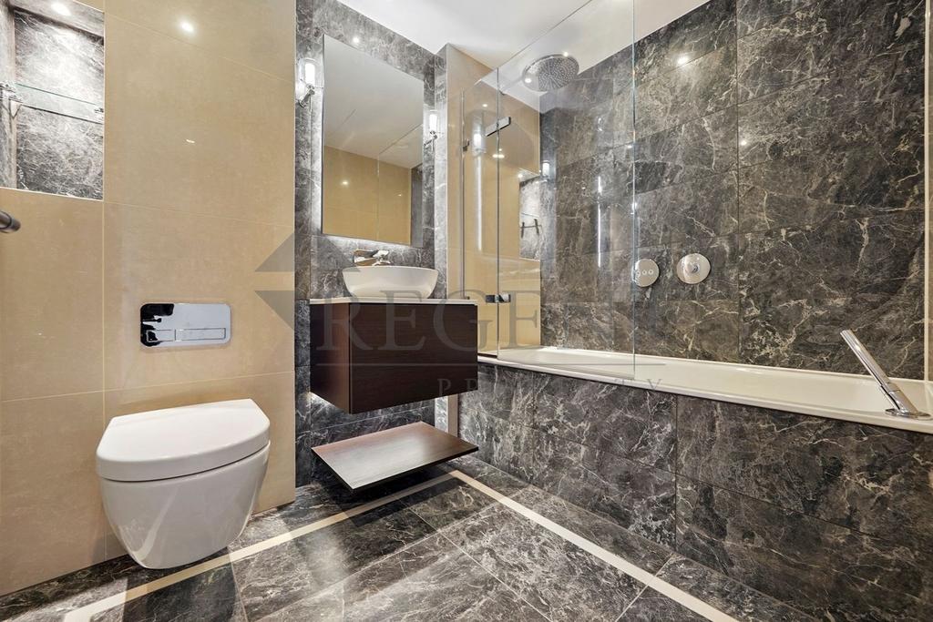 Main ensuite