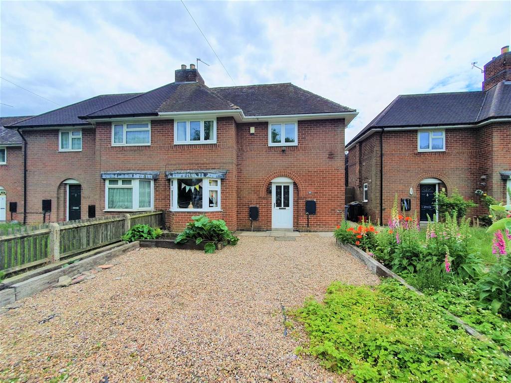 Blackwood, Coalville, LE67 2 bed semidetached house £190,000