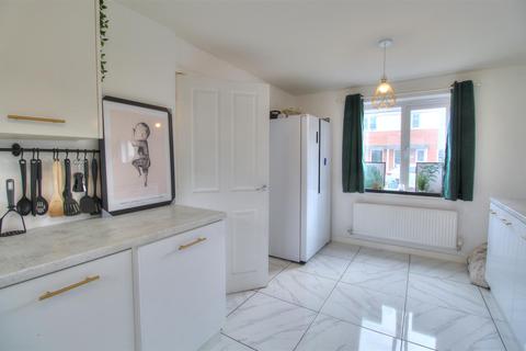 2 Cave Crescent, Coalville, LE67 4AT