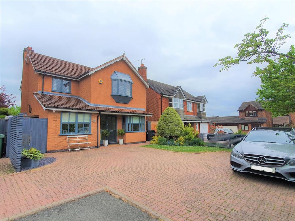 Walton Way, Mountsorrel, LE12 4 bed detached house £450,000