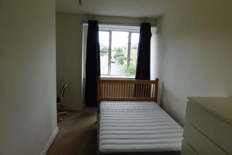 4 bedroom flat to rent - Carrick Knowe Gardens, Edinburgh EH12