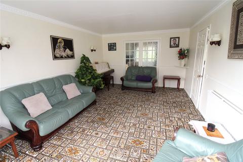 3 Carlton Gate, Broome Manor, Swindon, SN3 1NF