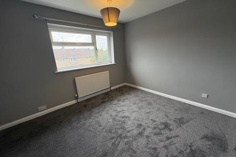 2 bedroom terraced house to rent, Shoreham Court, Corby, NN18