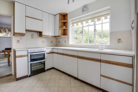 29 The Comyns, Bushey Heath, Bushey, WD23 1HN