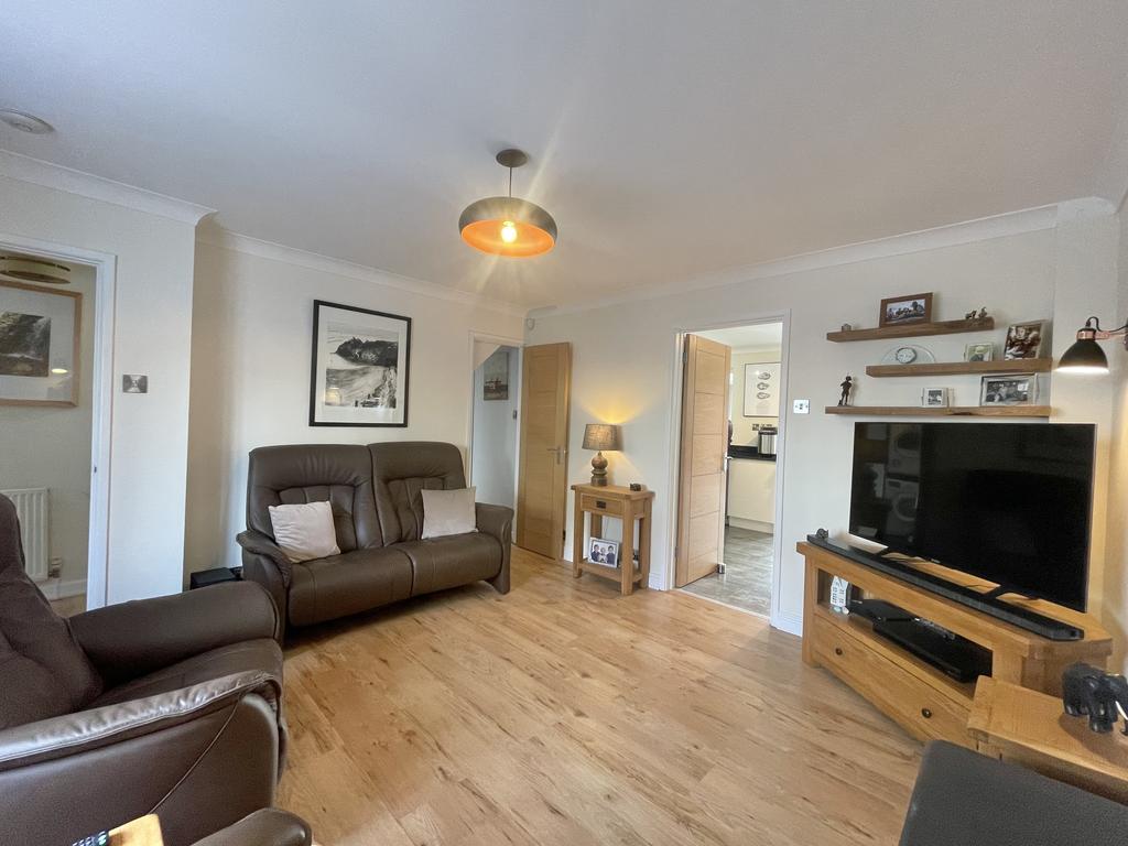 Bakers View, Newton Abbot 3 bed link detached house £365,000
