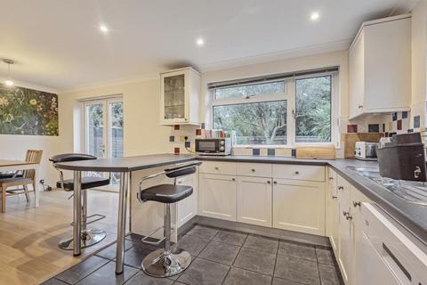 10 Peel Close, Caversham, Reading, RG4 5BL