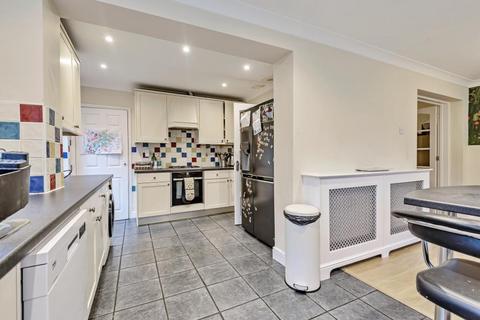 10 Peel Close, Caversham, Reading, RG4 5BL
