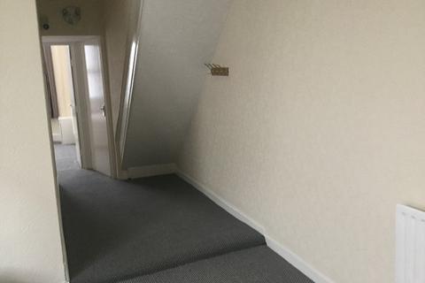 2 bedroom flat to rent - Malefant Street, Cathays, Cardiff. CF24 4QF
