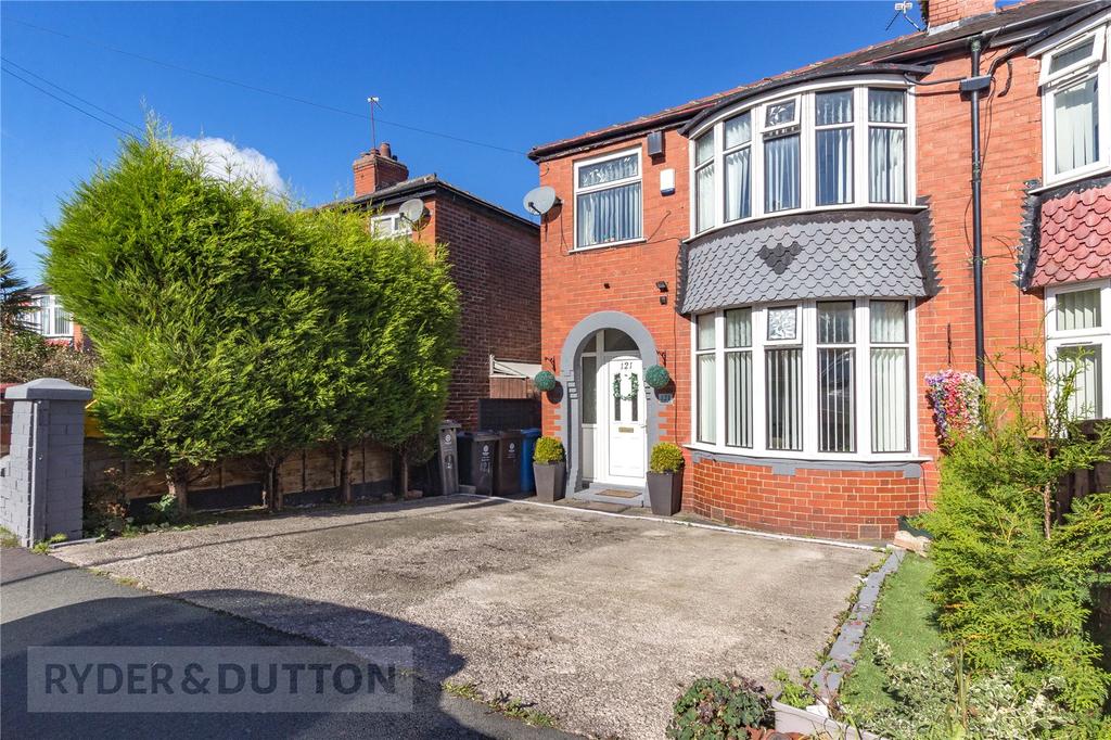 Roman Road, Failsworth, Manchester... 3 bed semidetached house £210,000