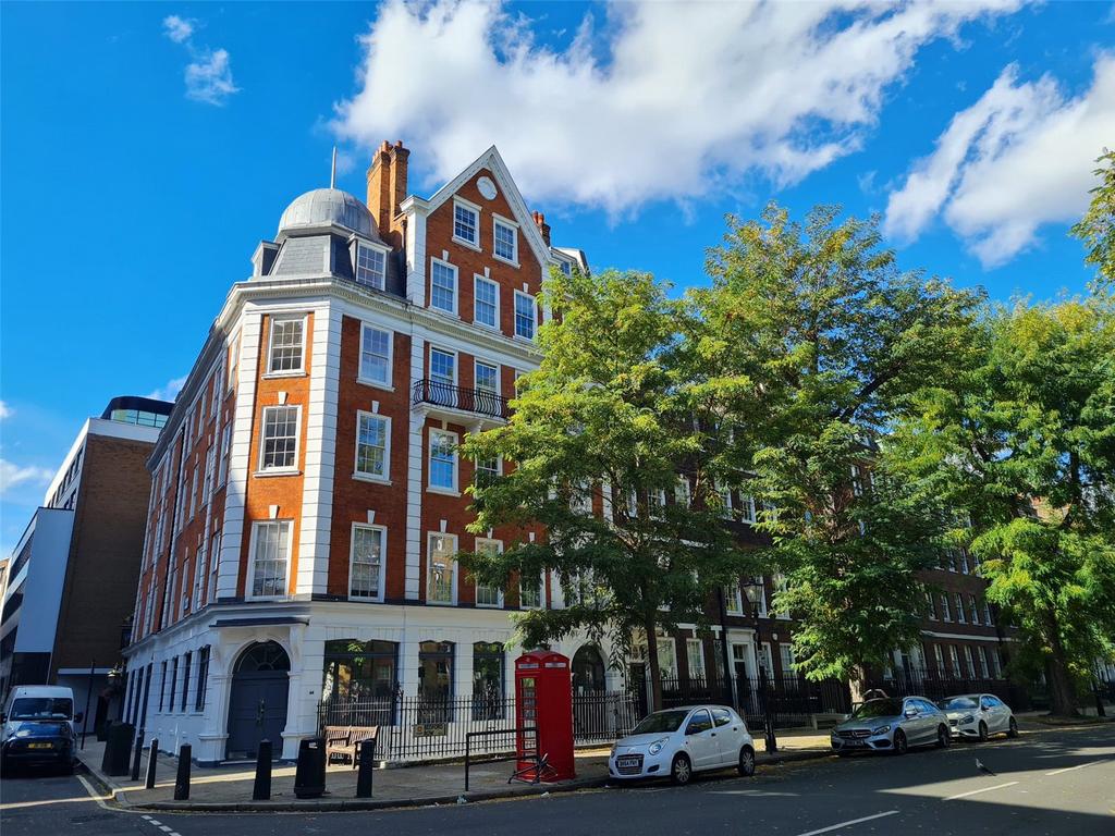 Bedford Row, Holborn, London, WC1R 3 bed apartment for sale £1,250,000