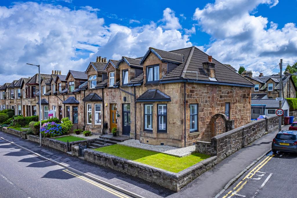 28 Blairbeth Road, Burnside, Glasgow... 3 bed semidetached villa £