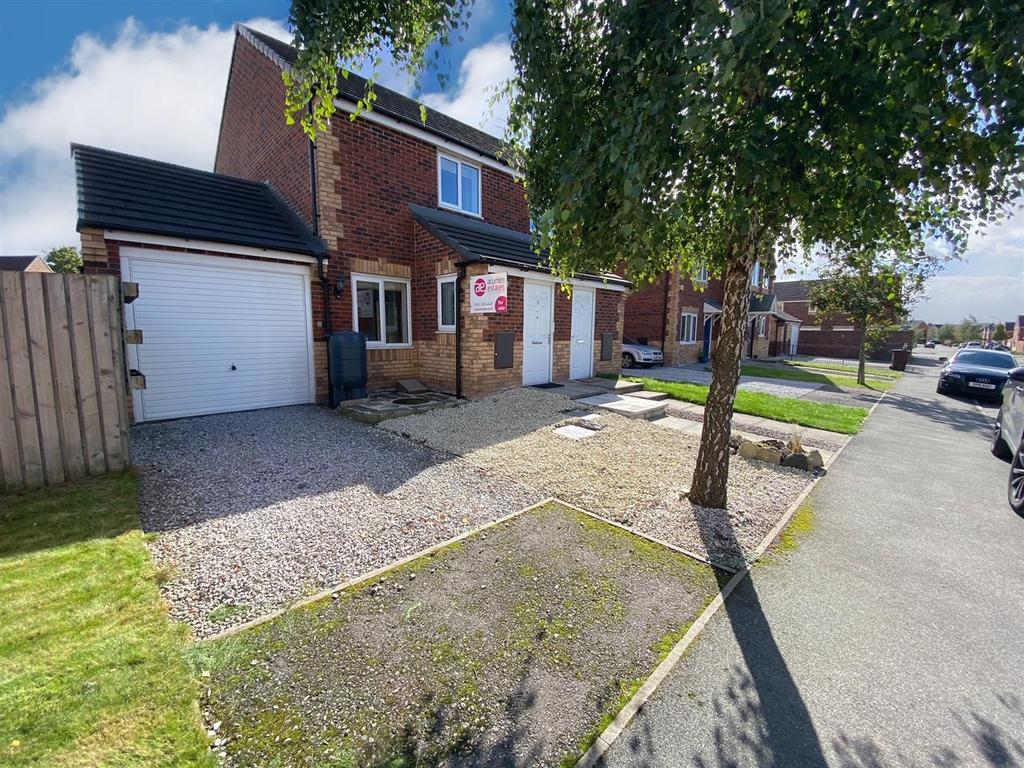 Ashton Way, Huyton, Liverpool 2 bed semidetached house for sale £145,000