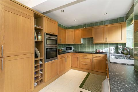 3 bedroom semi-detached house for sale - Oakington Drive, Sunbury-on-Thames, Surrey, TW16