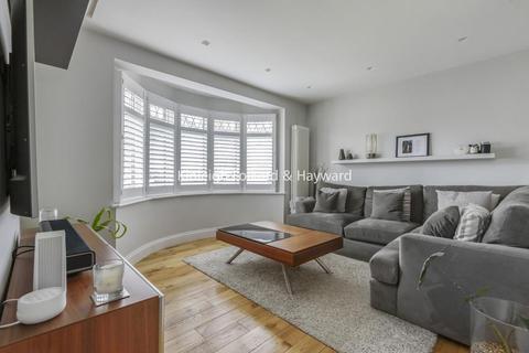 110 Birch Tree Avenue, West Wickham, BR4 9EL
