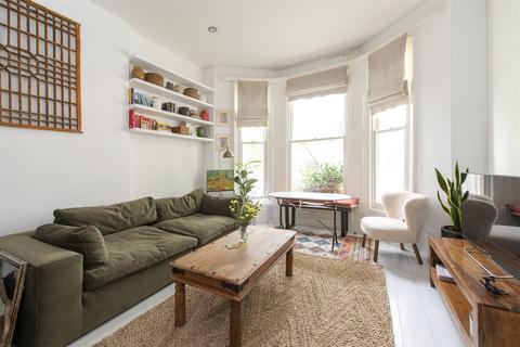 1 bedroom flat to rent - St Charles Square, London, W10