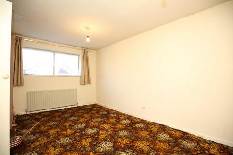14 Longfellow Walk, Tamworth, B79 8LT