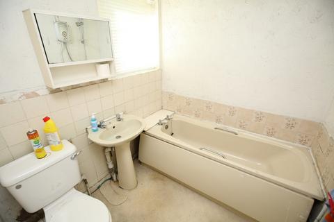 14 Longfellow Walk, Tamworth, B79 8LT