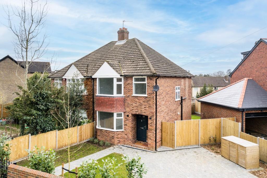 Chelsham Road, Warlingham 3 bed semidetached house £550,000