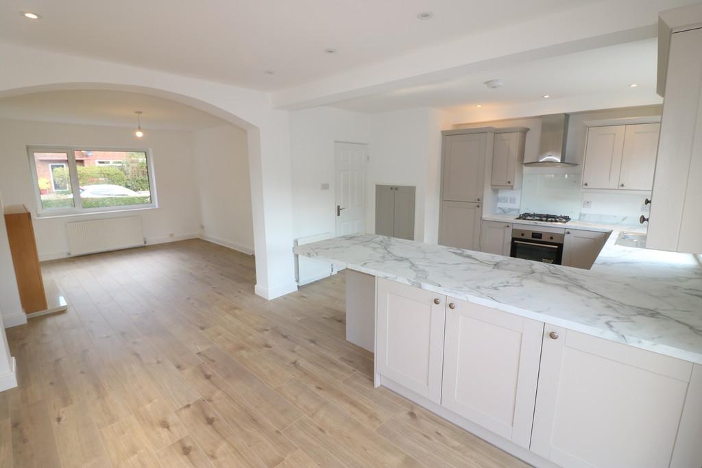 Rokeby Park, Hull 3 bed semidetached house £795 pcm (£183 pw)