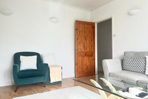 1 bedroom flat to rent, Highfield Road, Northwood