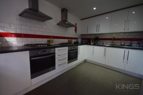 1 bedroom in a house share to rent, Portsmouth Road
