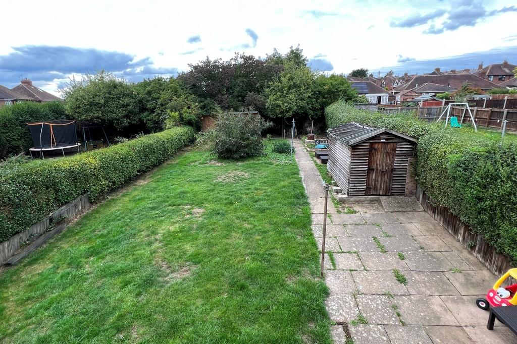 Rudbeck Avenue, Melton Mowbray 3 bed semidetached house for sale £