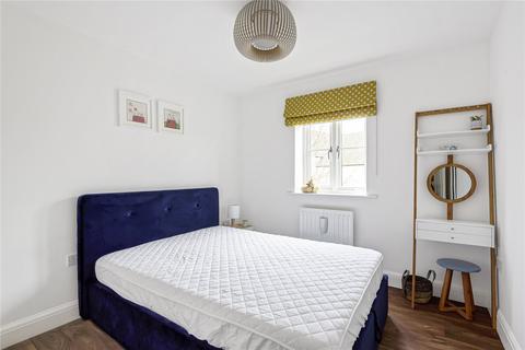 2 bedroom apartment to rent, Cross Close, Cirencester, GL7