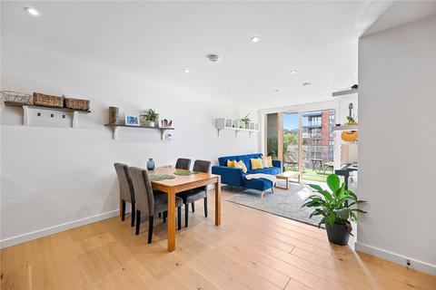 2 bedroom apartment for sale - Copley Close, West Ealing, Greater London, W7