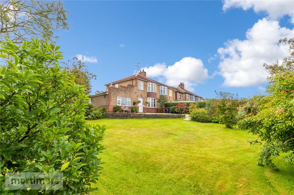 Longsight Road, Clayton Le Dale, Blackburn, Lancashire, BB1 4 bed semi