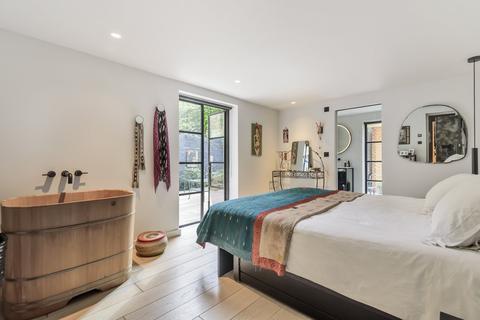 3 bedroom apartment for sale - Colville Road, London, W11