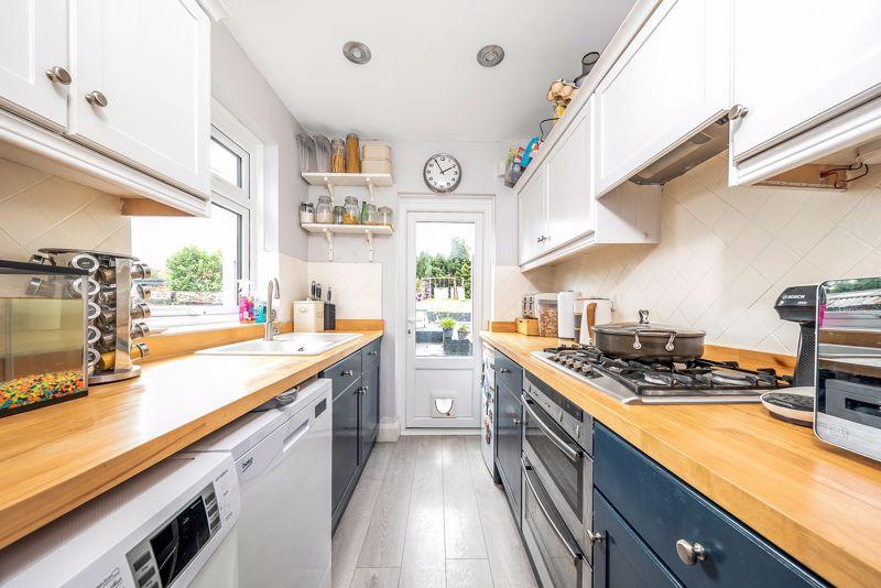 Kimberley Drive, Sidcup 3 bed semidetached house £540,000