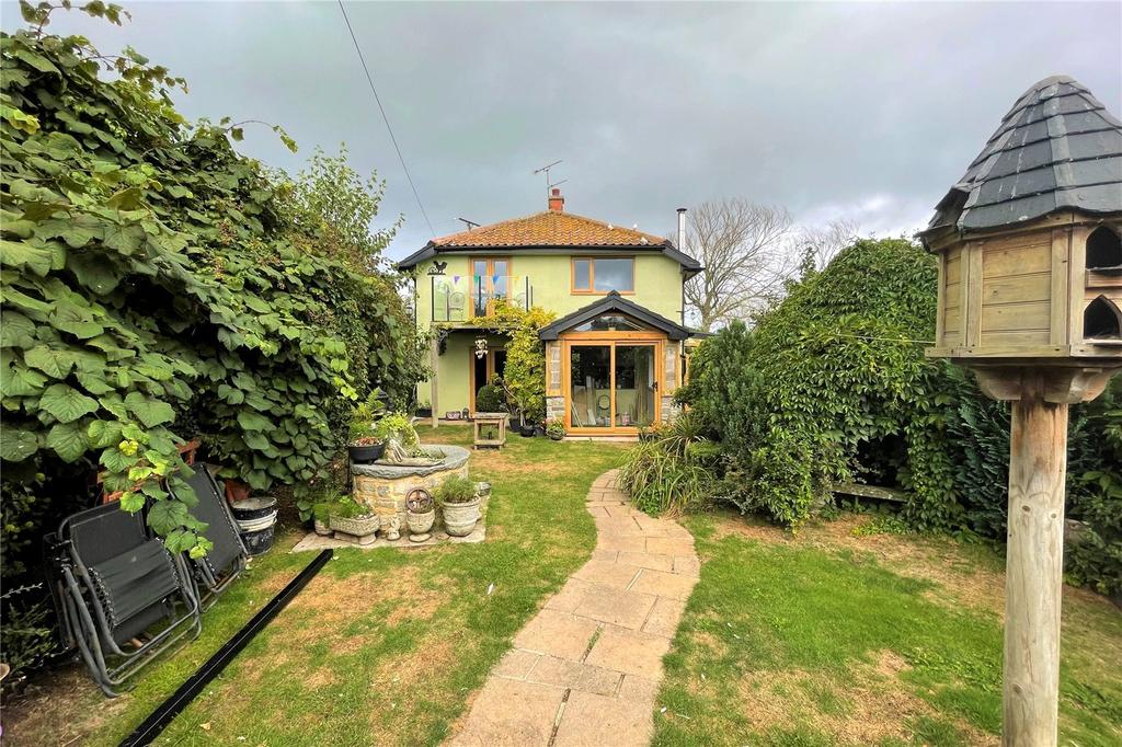 Wick Lane, Brent Knoll, Somerset, TA9 4 bed detached house £550,000