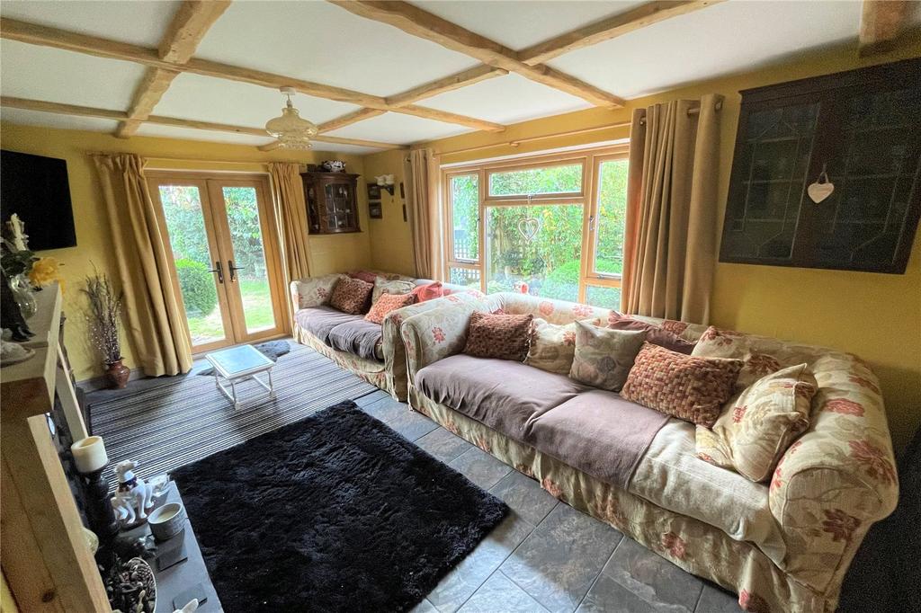Wick Lane, Brent Knoll, Somerset, TA9 4 bed detached house £550,000